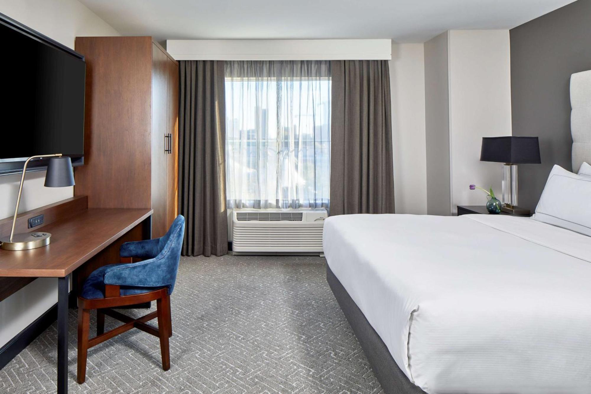 Cumberland House Knoxville, Tapestry Collection By Hilton Exterior photo