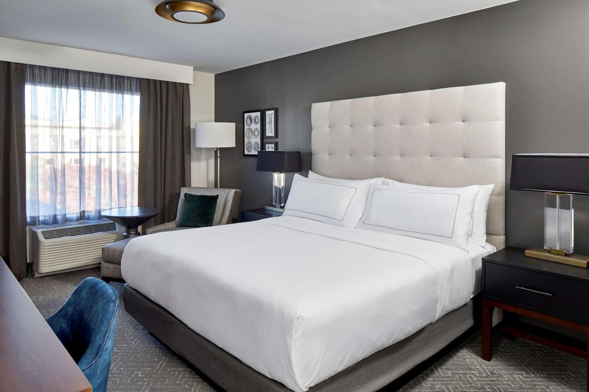 Cumberland House Knoxville, Tapestry Collection By Hilton Exterior photo