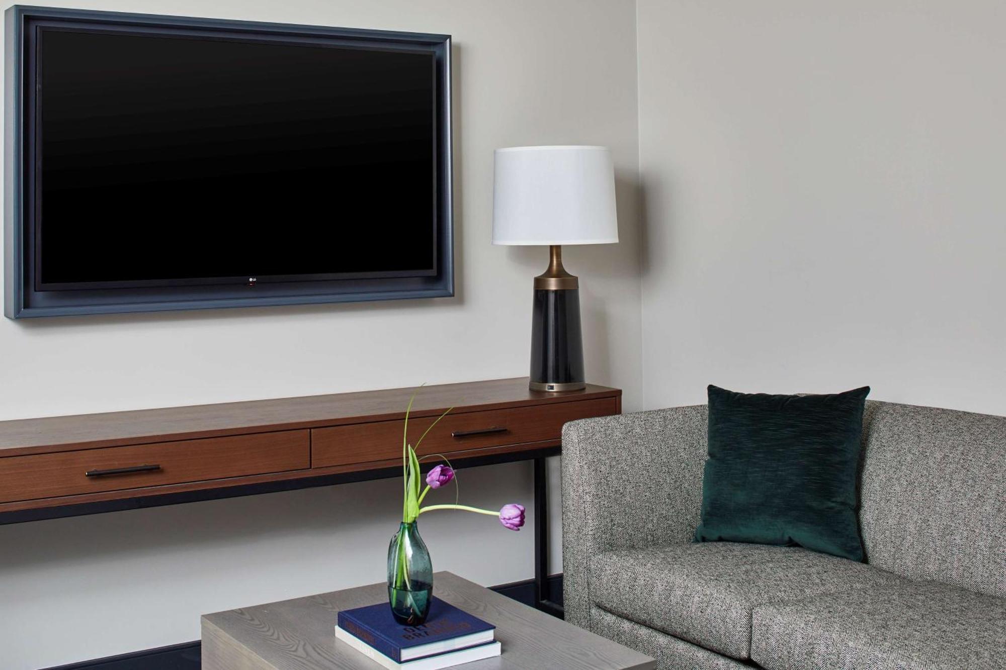 Cumberland House Knoxville, Tapestry Collection By Hilton Exterior photo