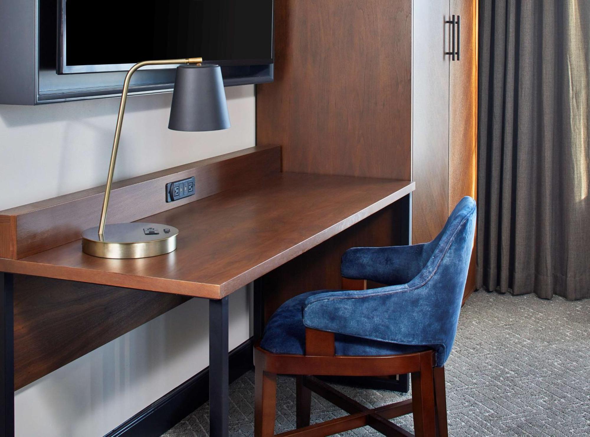 Cumberland House Knoxville, Tapestry Collection By Hilton Exterior photo